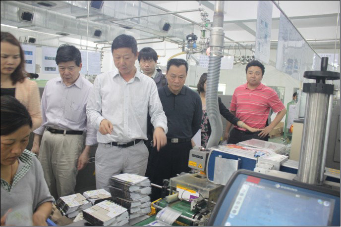 公安部、農(nóng)業(yè)部、工商總局等部委給予銀農(nóng)科技DCS自動(dòng)化生產(chǎn)線高度贊譽(yù)